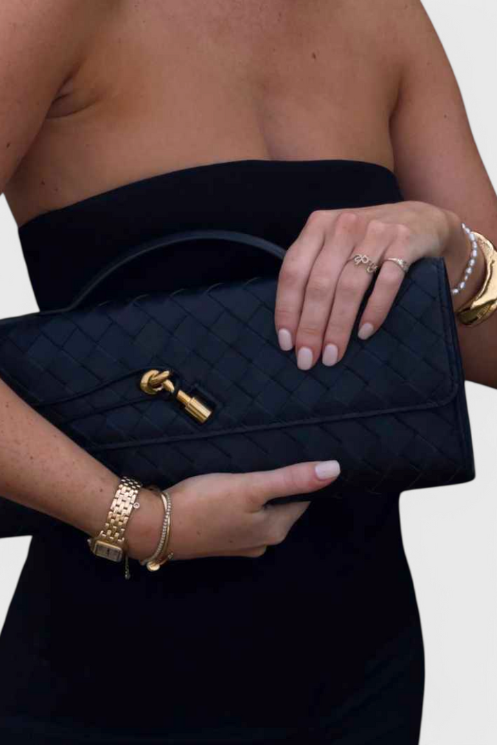 Jane | Clutch mit Goldknoten-Detail