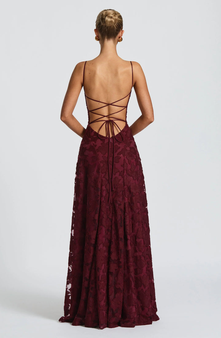 Jane | Flowing Elegance in Timeless Maxi Style