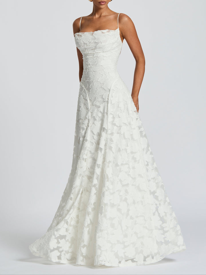 Jane | Flowing Elegance in Timeless Maxi Style