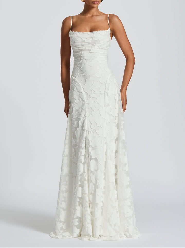 Jane | Flowing Elegance in Timeless Maxi Style