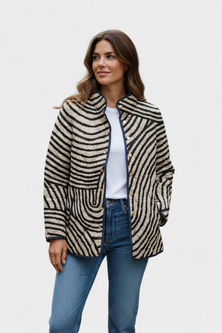 Ortrud™ | Quilted Jacket in Swirling Stripes